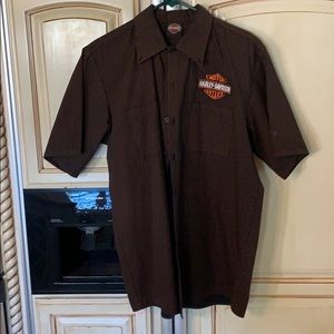 Harley-Davidson button up shirt.